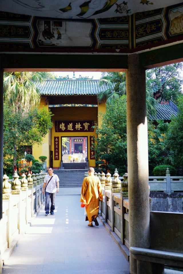 禅宗六祖惠能在此弘法37年,是全国重点寺院