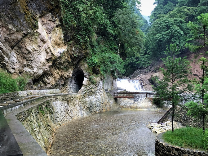 山野的美 温泉的柔----四川凉山普格县乔窝镇螺髻山(九十九里)瀑布