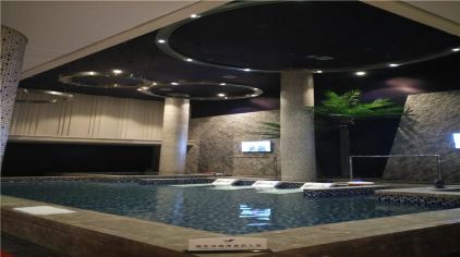 新宇温泉水汇集温泉洗浴,大型汗蒸,按摩,休闲娱乐,客房,扬州名吃等于