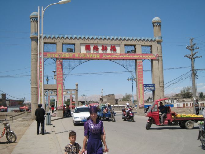坐着班车在伊犁河谷游荡-库车,库尔勒,吐鲁番