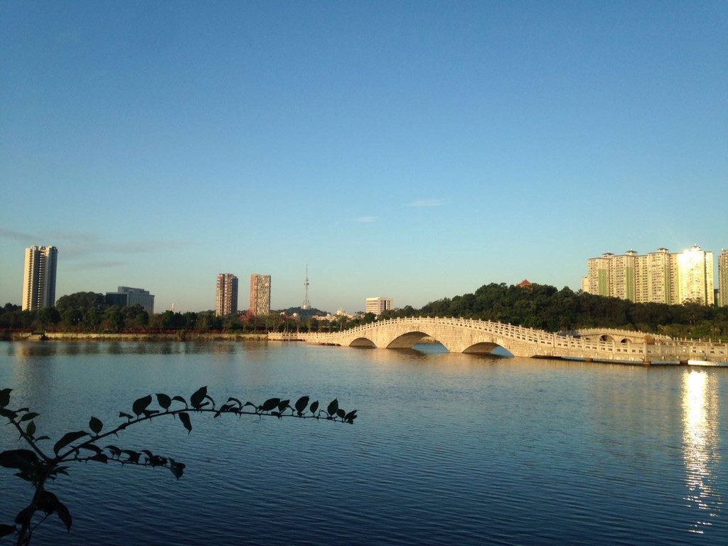 很美的鸳鸯湖