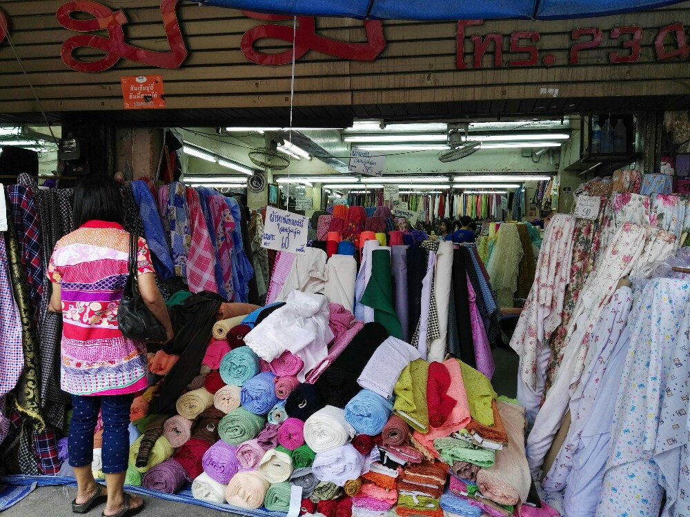 清迈如何卖布?