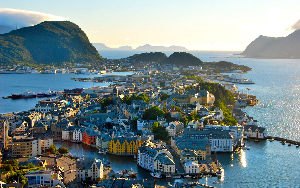 万国之国-挪威  :游览世界十大首都之一 奥斯陆 ,充分欣赏美丽的北欧