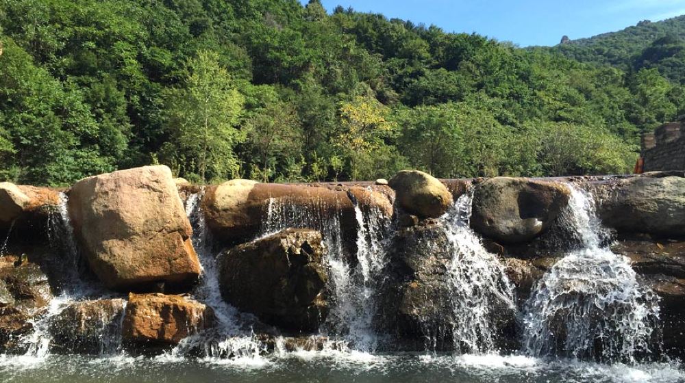 中国辽宁本溪大石湖风景区一日游【奇花异草的植物园