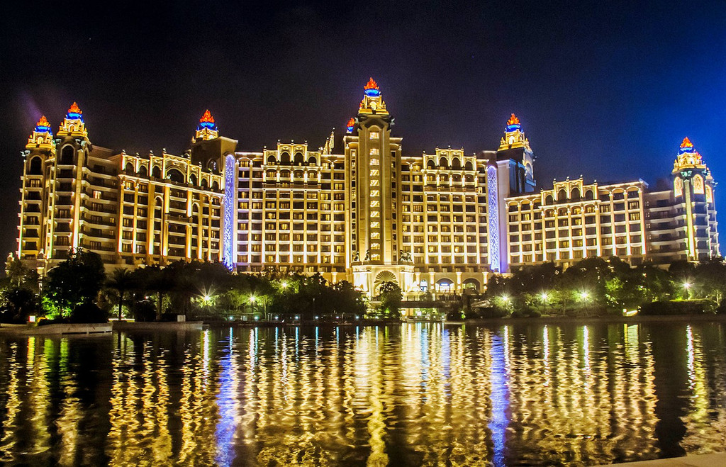 珠海长隆横琴湾酒店夜景 夏日激爽:横琴湾酒店水上世界 推荐指数