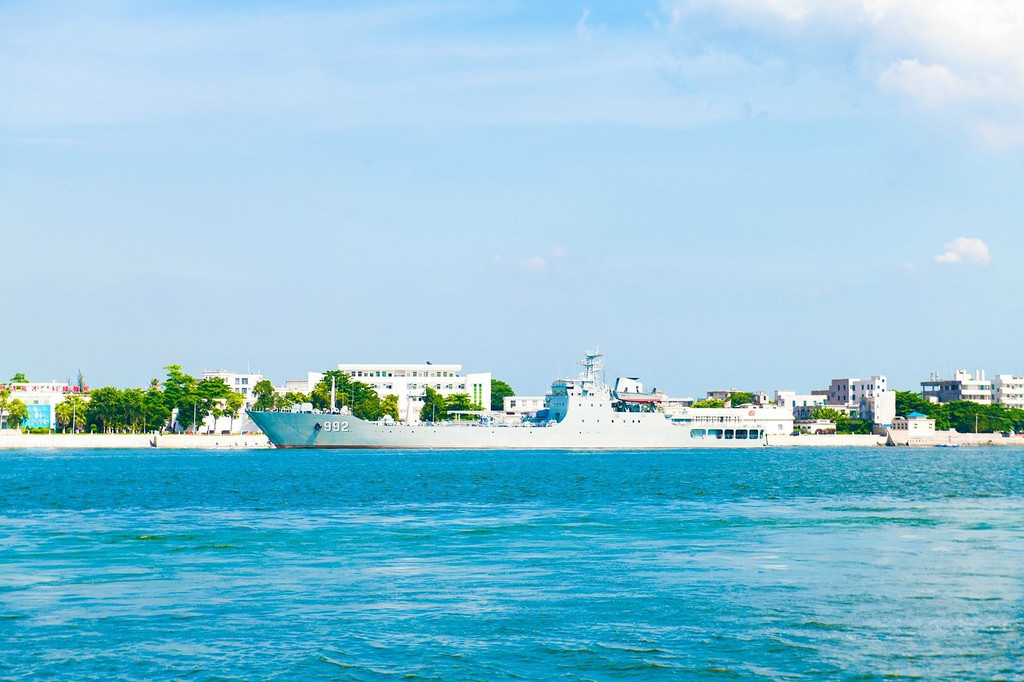 十里军港,是海军基地,更是中国人的护卫港.