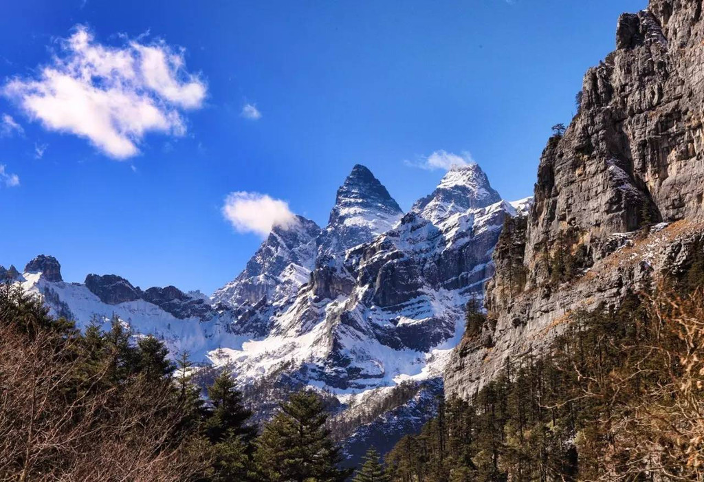 巴拉格宗|在香格里拉格宗雪山脚下,有一个地方得到菩提守护千年