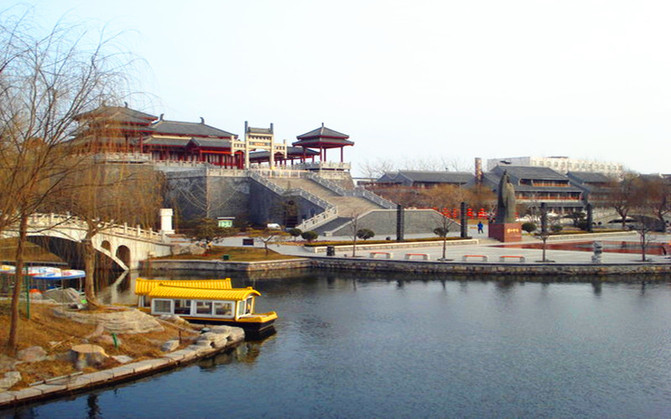 那一年,游走山东,火车自由行【苏禄王墓,太阳谷景区,扒鸡