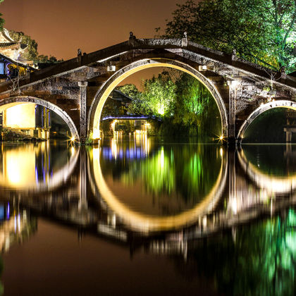 杭州西湖风景名胜区+西湖游船+雷峰塔+乌镇+西栅+西栅夜游一日游 杭州西湖风景名胜区+西湖游船+雷峰塔+乌镇+西栅+西栅夜游一日游