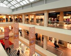 【携程攻略】米兰【疯狂购物】瑞士狐狸镇FO