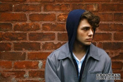 《我杀了我妈妈》加拿大青年导演哈维尔·多兰