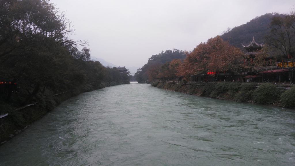 青城山 用二代身份证办一张年卡(全国各省的都可以),都江堰景区(离堆