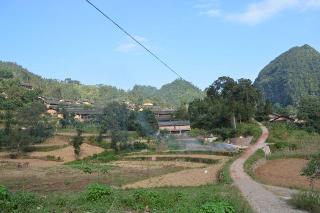 广南县董堡乡里标村
