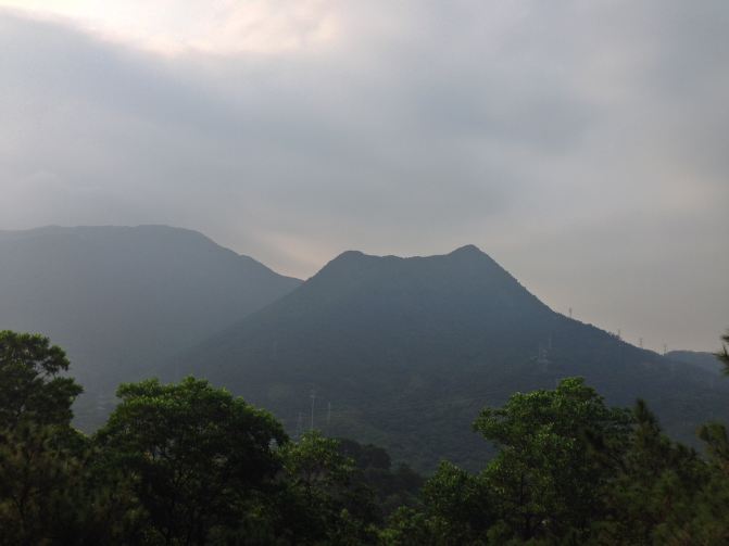 东莞樟木头观音山登山