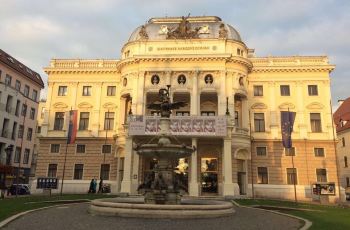 【携程攻略】布拉迪斯拉发斯洛伐克国立美术馆