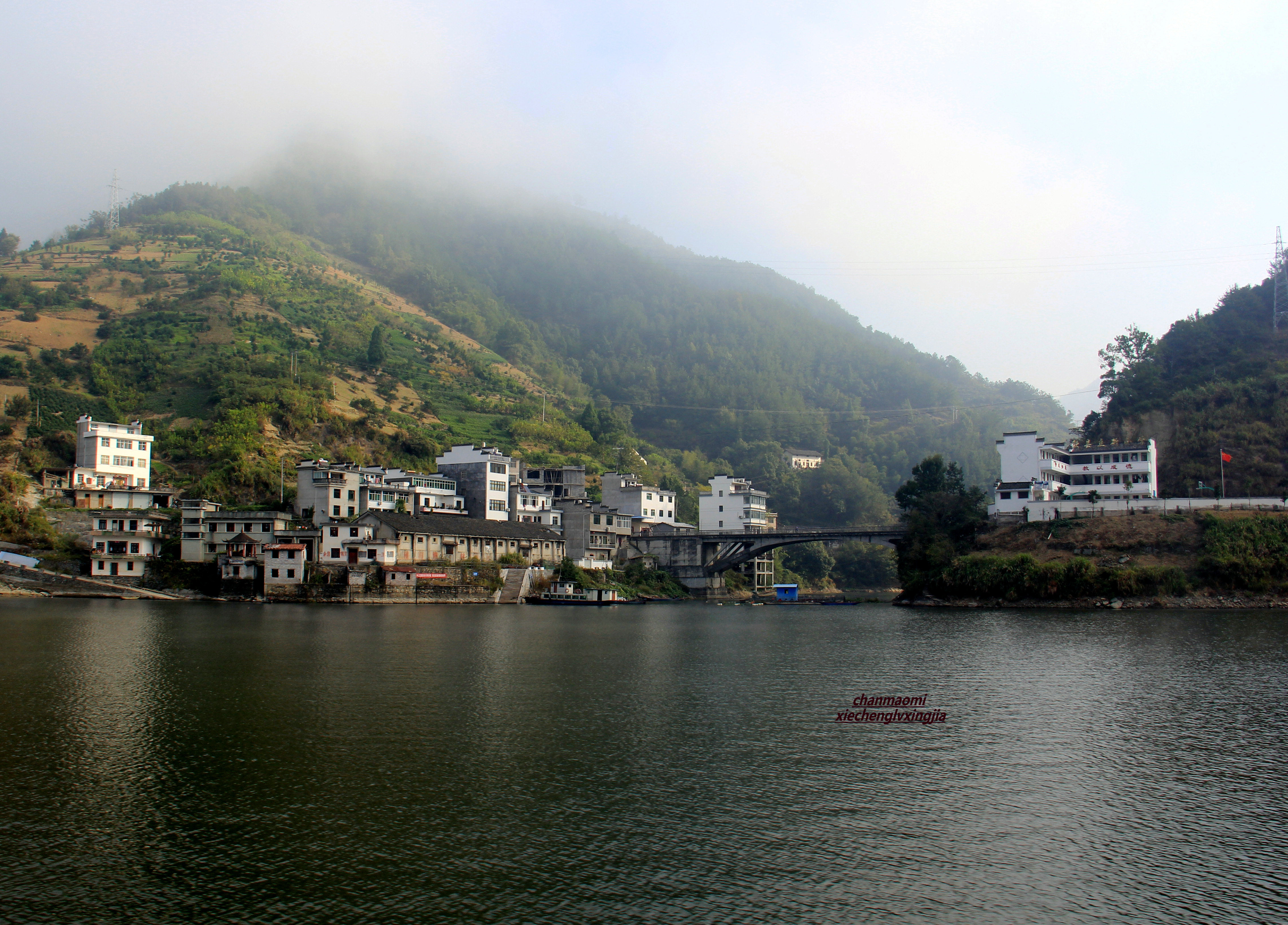 黄山市歙县新安江山水画廊