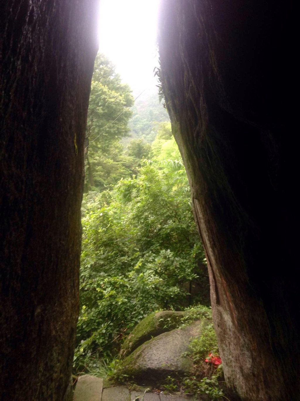 燕窠硐游记