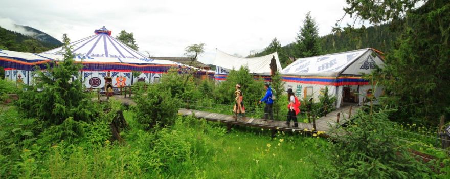 【携程攻略】林芝鲁朗花海森林别墅度假村预订