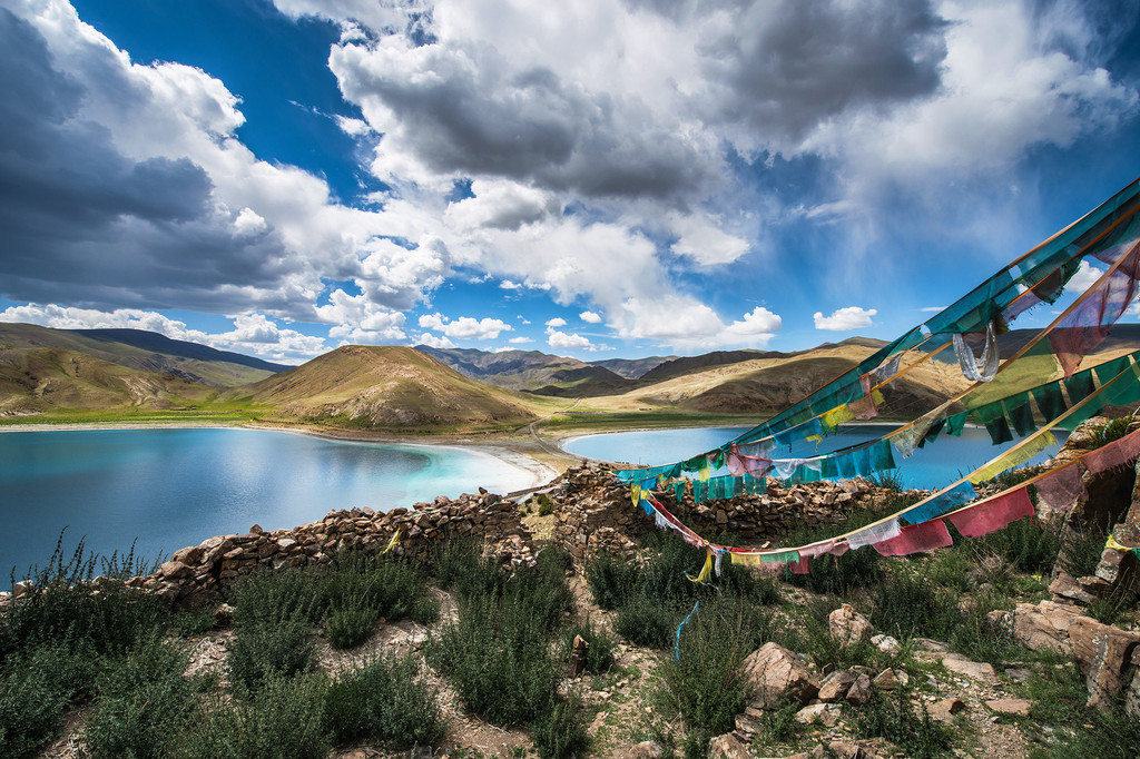 九十年代,在建成了号称世界上海拔最高的抽水蓄能电站之后,羊湖的