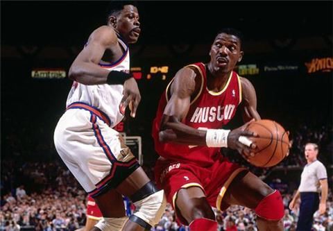 NBA的中锋传奇:巅峰奥胖真无人能挡,即便是张