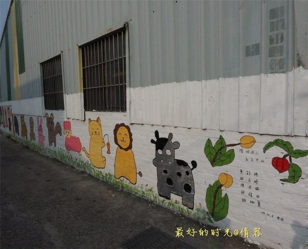 倩容微信公众号:zengqianrong,分享慢而美的小众旅行,欢迎交流。前往台湾都需要办理两个证件:一个是大陆居民往来台湾通行证,另一个是台湾地区入台证。 一、台湾通行证、G签 同港澳通行证办理流程基本相同,分为通行证和签注。 签注有很多种,主要有: 1、L签注:旅游(团队) 2、G签注:个人旅游(自由行),由自己前往出入境管理处办理。 个人自由行的必须办理G签。 办理通行证及G签需要的手续: 办理台湾通行证需要提交的材料(G签注): 1、提交填写完整并贴有申请人近期正面免冠彩色(背景为白色)2寸照片(