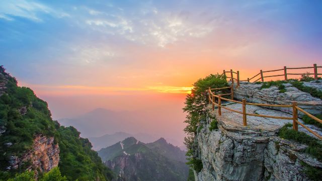 【人间仙境 周末开溜】河北涞源白石山 玻璃栈道一日游(北京出发)