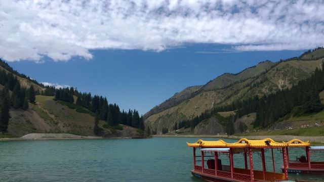 如何到达:南山风景区位于市西南60公里左右,交通比较方便.