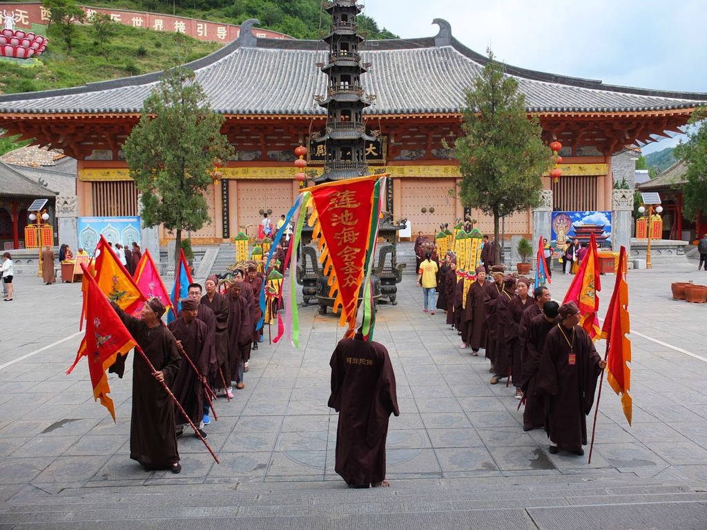 宋代有一位方丈统领白云寺,碧山寺,金灯寺和连金寺的总持管理,他就是