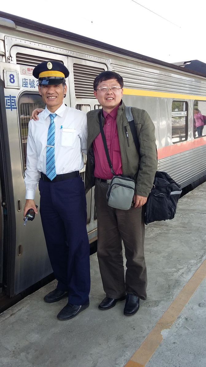 台湾高铁、台铁、阿里山森林铁路、火车一日游