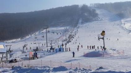 尚都凯瑞国际酒店1晚+可加购雪都滑雪场滑雪票四星品质酒店,尽