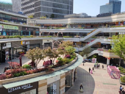 上海宝龙广场购物攻略 宝龙广场物中心 地址 电话 营业时间 携程攻略