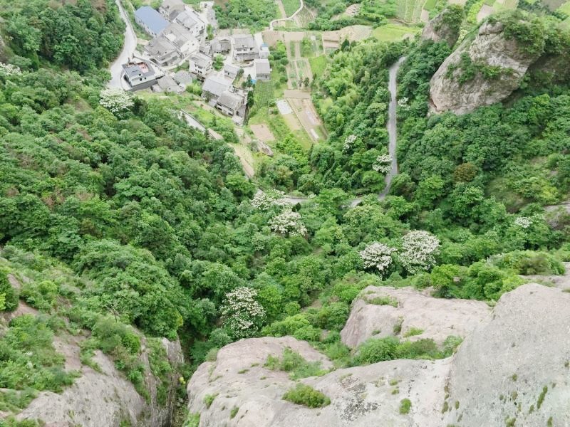 瓯浦山