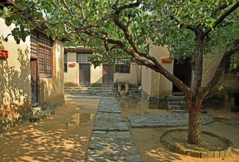 西柏坡景区+赵州桥一日活动（西柏坡纪念馆+赵州桥+柏林禅寺）【市区内二环内免费上门接送，出行方便安全无忧！】