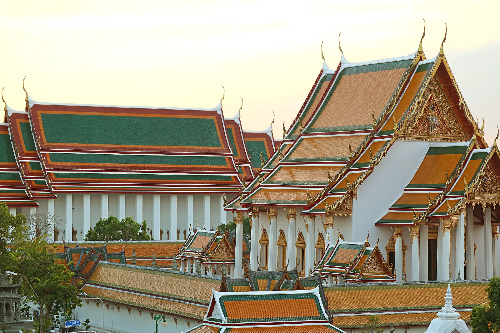 泰国曼谷 苏泰寺 วัดสุทัศนเทพวราราม