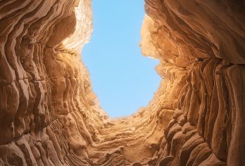 新疆哈密大海道一日游【精品4人小团+只用硬派越野车】【[高性价比]纯净旅行！拒绝购物、家访；无人区，大海道，魔鬼城，雅丹地貌，来一场探险旅行；】