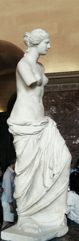 维纳斯不断臂的雕像图片