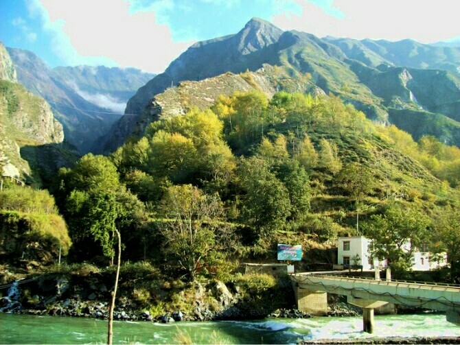 三奥雪山