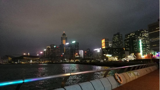 晚上的香港中环 10020d0000006wyd417A6_R_1024_10000_Q90.jpg
