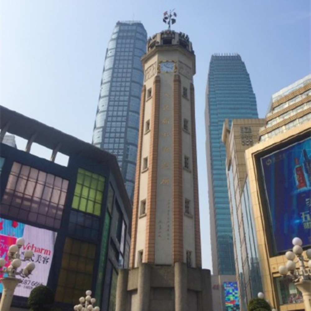 重马山城游记丨一个被火锅浸泡的城市