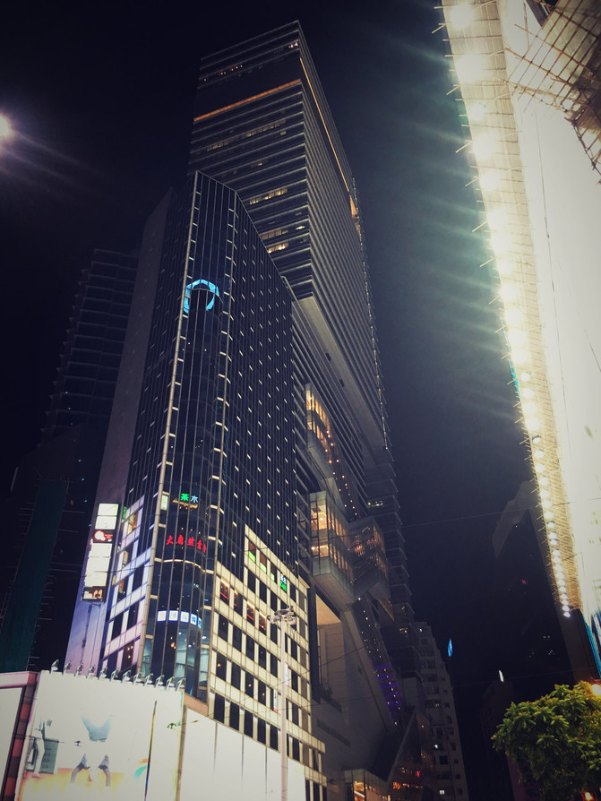 晚上的香港铜锣湾 1003060000001hwpz0DDF_C_671_10000_Q90.jpg