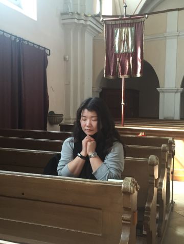 来到教堂,那就顺便祷告一下下