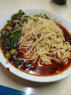 美食探索：马尔萨拉面馆的独特魅力
