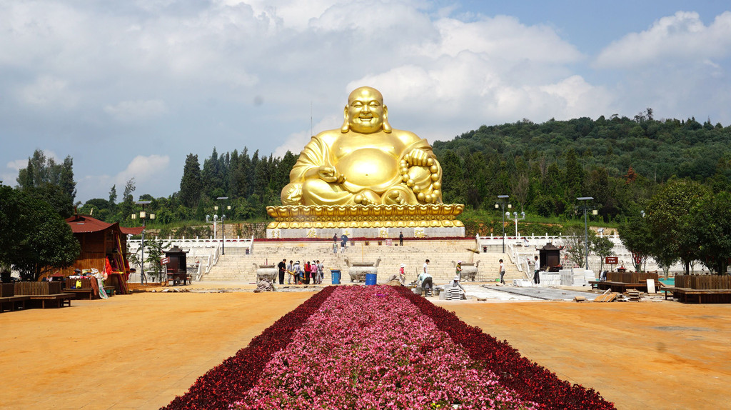 云南弥勒市(锦屏山,可邑小镇,湖泉生态园) 3日游记--2016背包族秋游