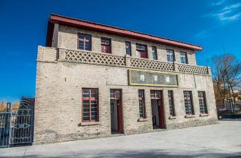 格尔木市将军楼文化主题公园景区