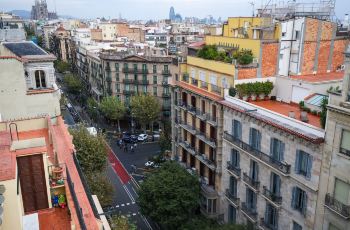 【携程攻略】巴塞罗那不和谐街区交通路线,怎