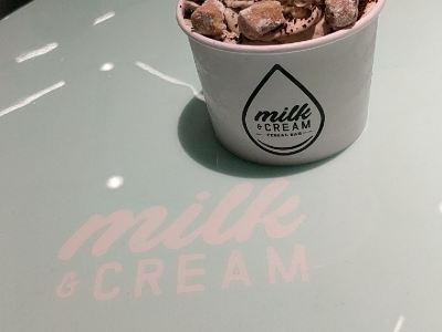 milk & cream cereal bar