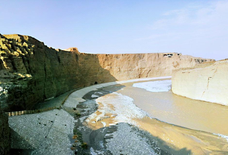 讨赖河峡谷