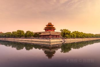 北京故宫博物院一日游【网红导游 带您穿越宫殿群 解锁紫禁城】【[网红导游·深度讲解]一起聆听历史的声音，探索皇城古迹，带您解锁探秘601年的紫禁城】