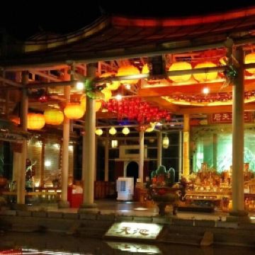 鹿港小镇_鹿港小镇人均多少钱(3)