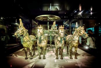 秦始皇兵马俑+千古情+《驼铃传奇》秀一日游【独立小团】【精品独立小团.品质游.兵马俑导游深度讲解.专人专车服务，纯玩无购物，车队统一管理，车况好出行无忧！】